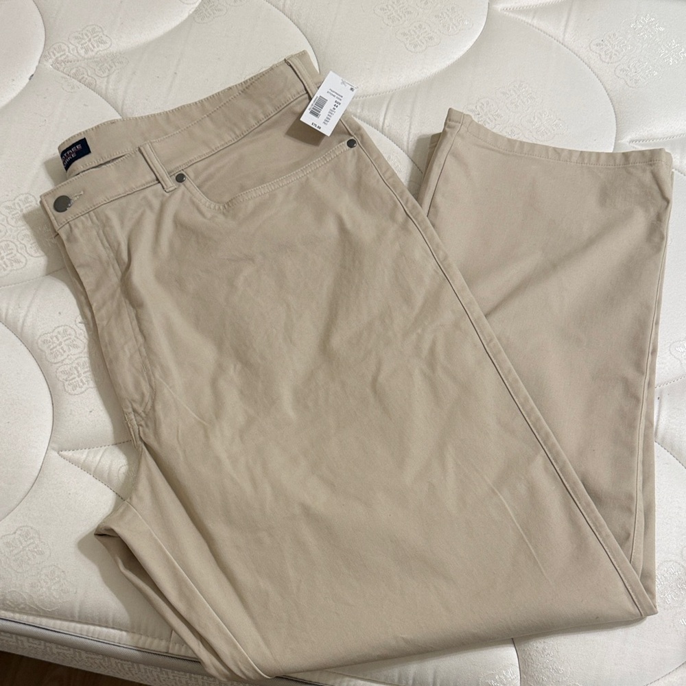 Roundtree & Yorke Tan Chinos
